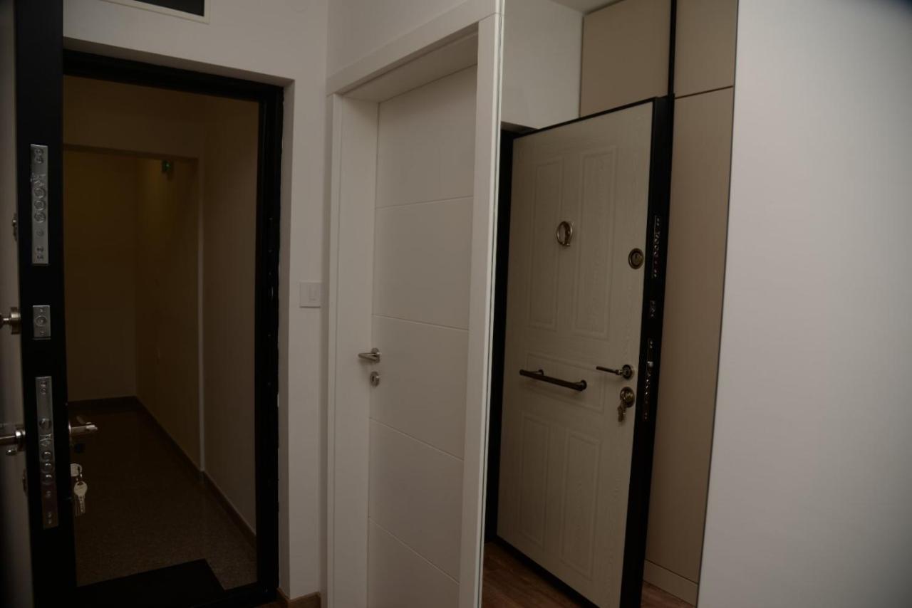 Lilien Apartment Airport Ledine Dış mekan fotoğraf