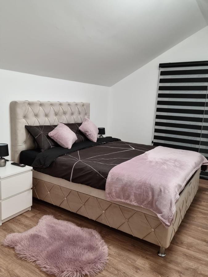 Lilien Apartment Airport Ledine Dış mekan fotoğraf
