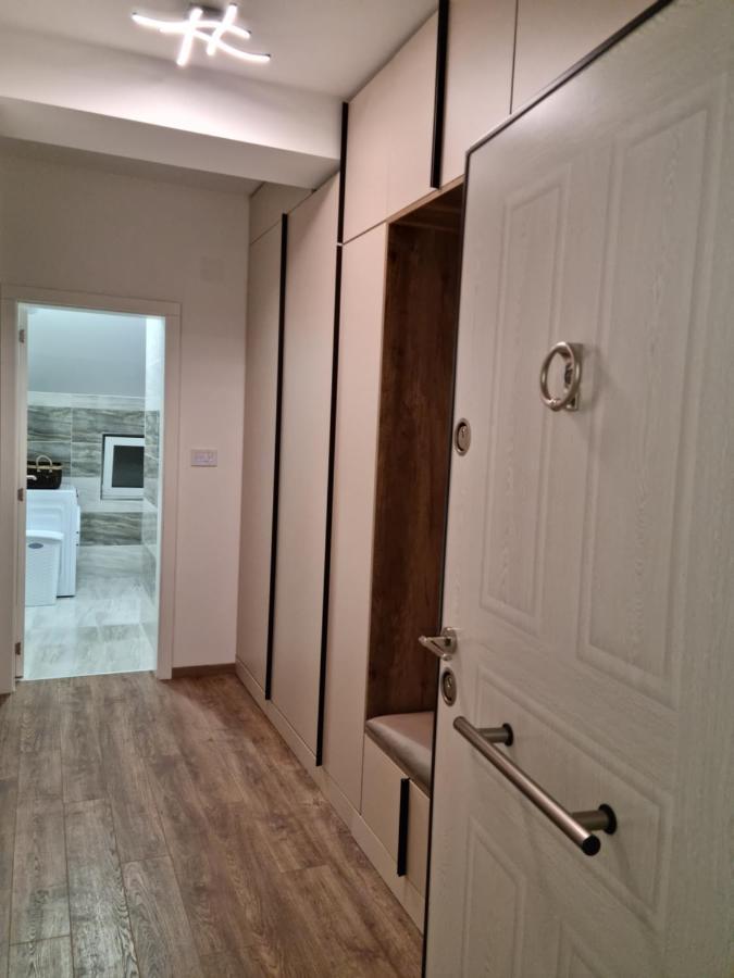 Lilien Apartment Airport Ledine Dış mekan fotoğraf