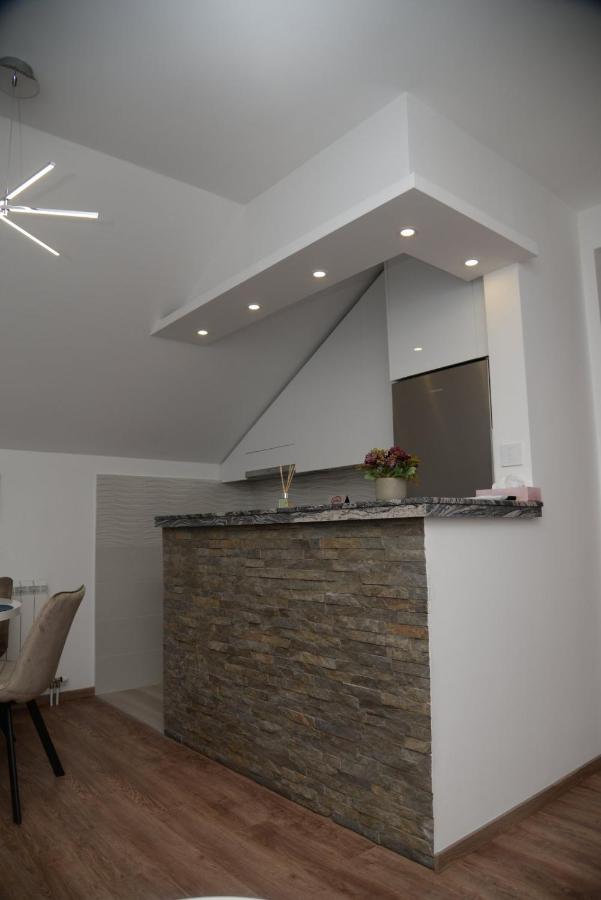 Lilien Apartment Airport Ledine Dış mekan fotoğraf
